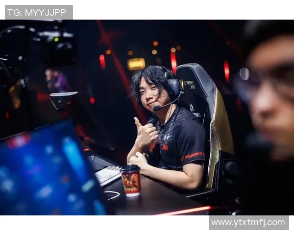 FPX战术引发热议CSGO职业赛场上的策略之争与思考